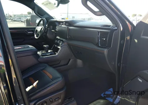 2022 GMC Sierra 1500 4Wd Standard Box At4 from USA, damaged, VIN 3GTPUEEL8NG536927